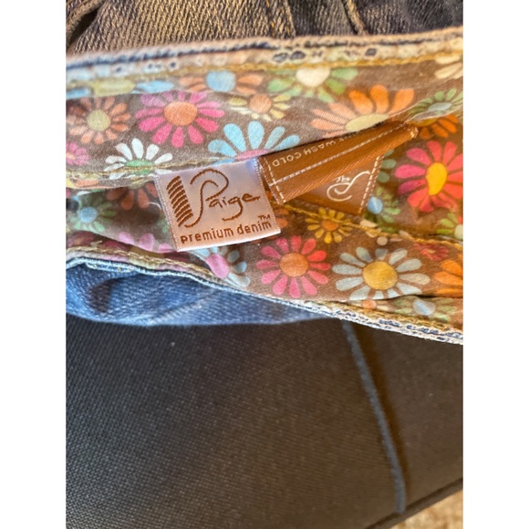 ❤️PAIGE Denim Distressed Bermuda Shorts - Picture 5 of 7